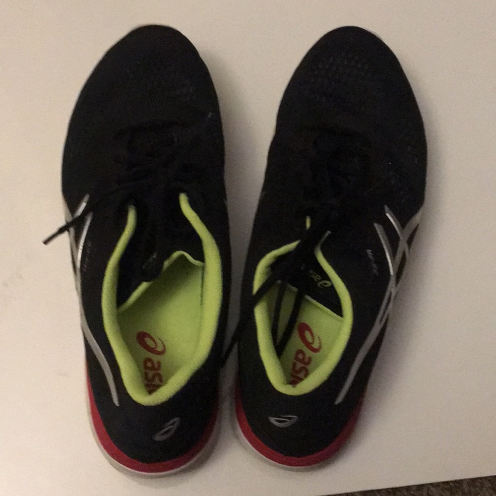 ASIC Black and Green tennis shoes